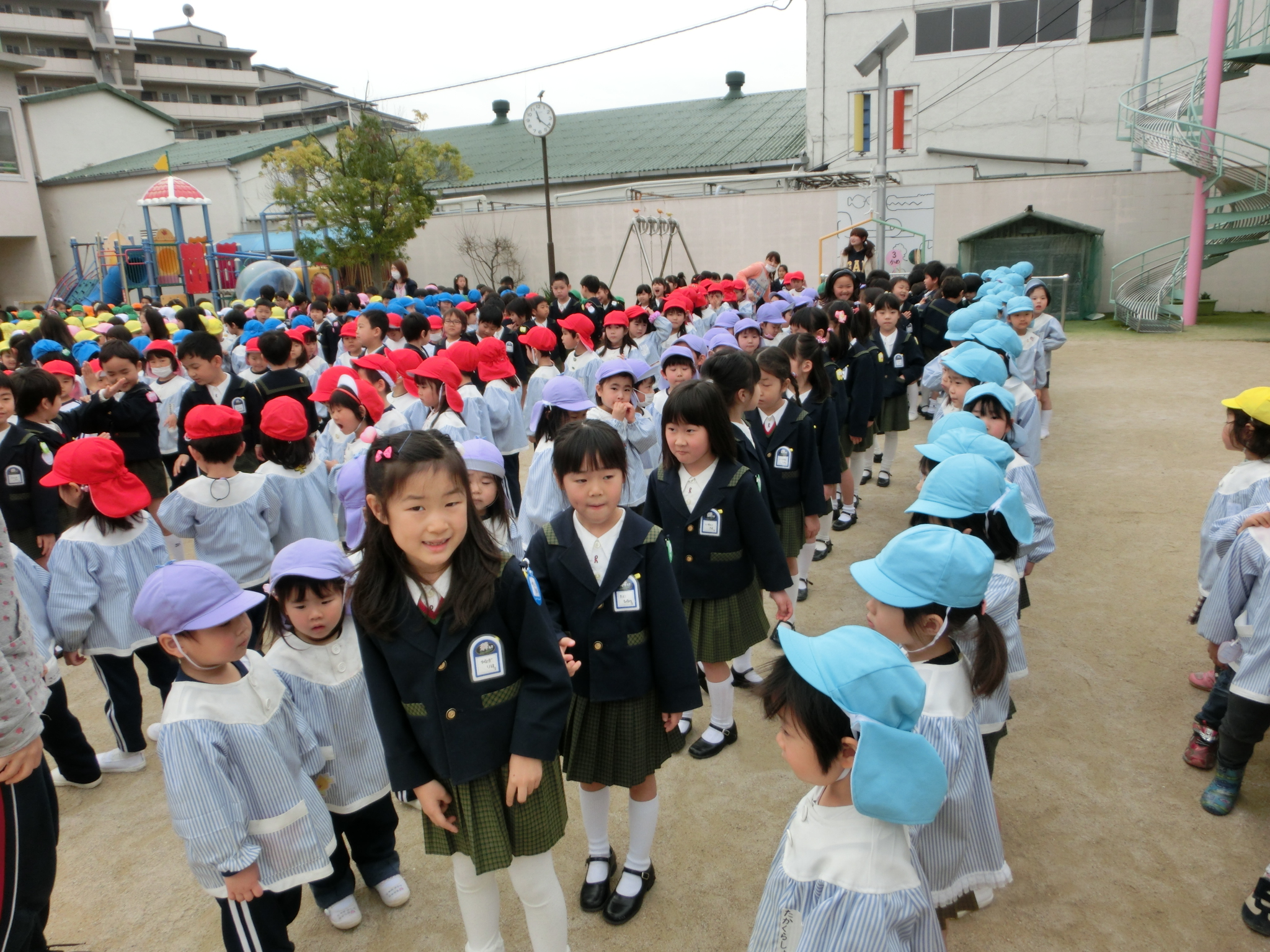 白ゆり幼稚園（兵庫県伊丹市）の制服など一式 - キッズ用品